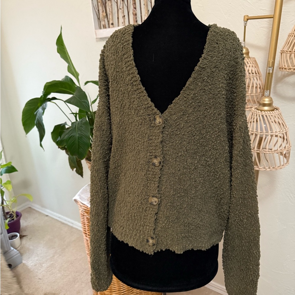 Sanctuary Social Standard Knit in Olive Green